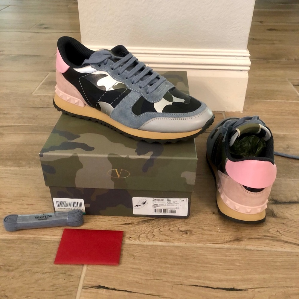 🔥 SALE 🔥 Valentino Rockrunner Sneakers